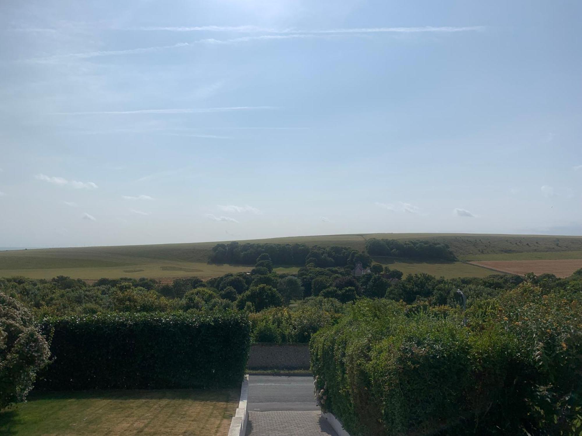 Sanctuary By The Sea With Large Room Including Lounge, Bathroom, Direct Garden Access & Free Parking Okręg wyborczy Hove Zewnętrze zdjęcie